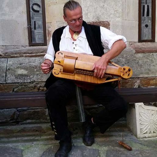 Musik auf Drehleier
