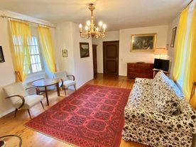 Burgsuite Anna Julia Vorzimmer